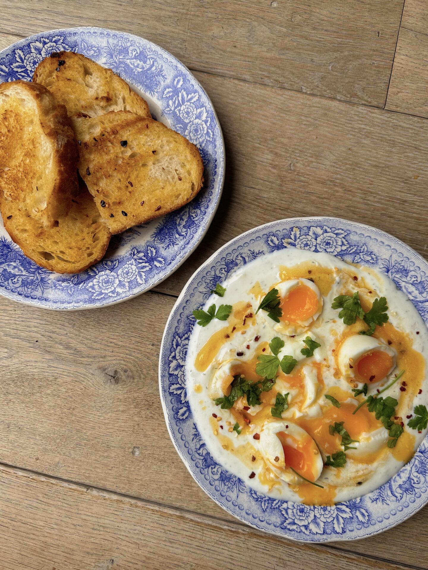 Turkish eggs recipe